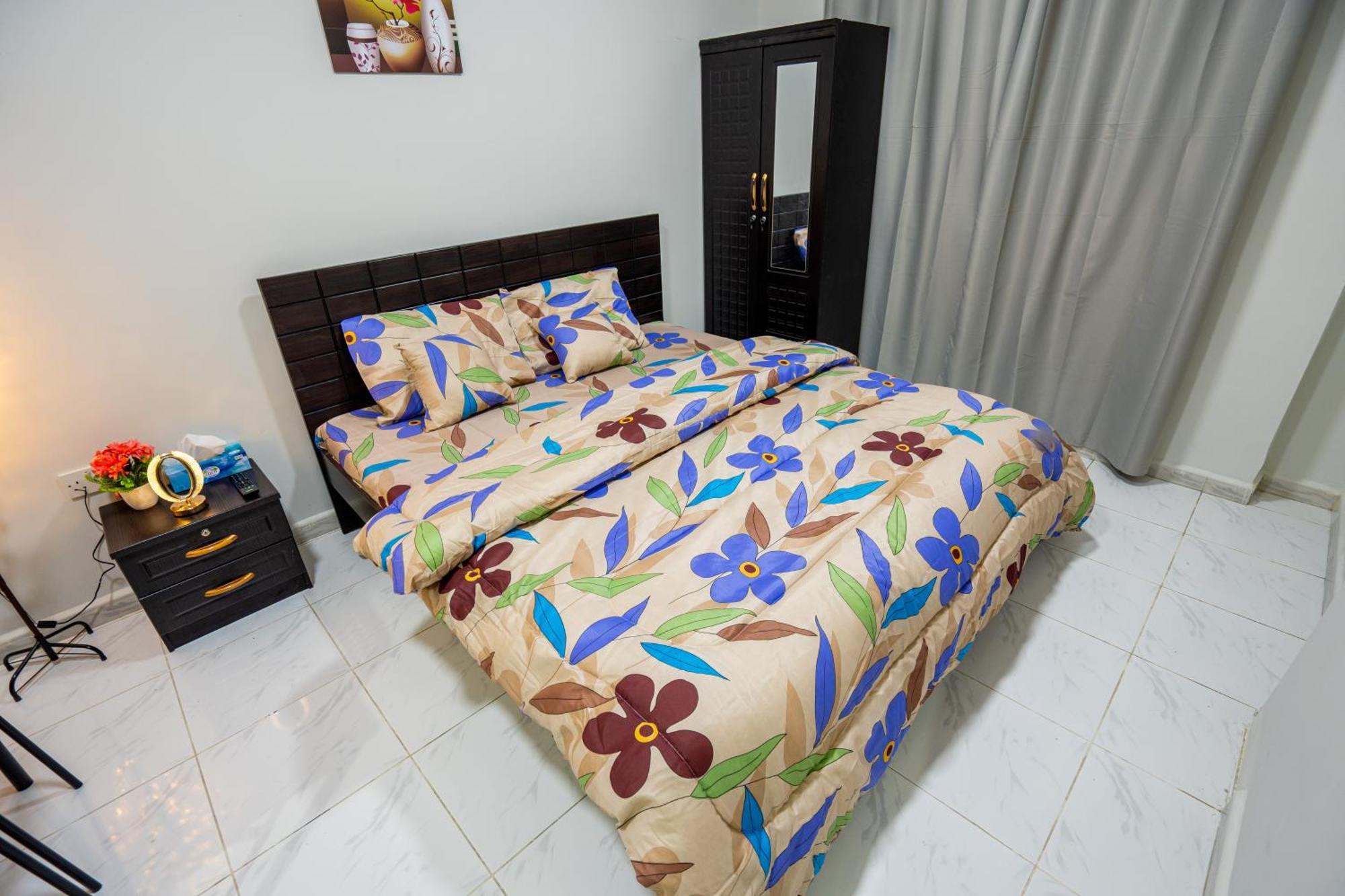 Tourist Peaceful Family Me11apt Baith Al Jannah Llc