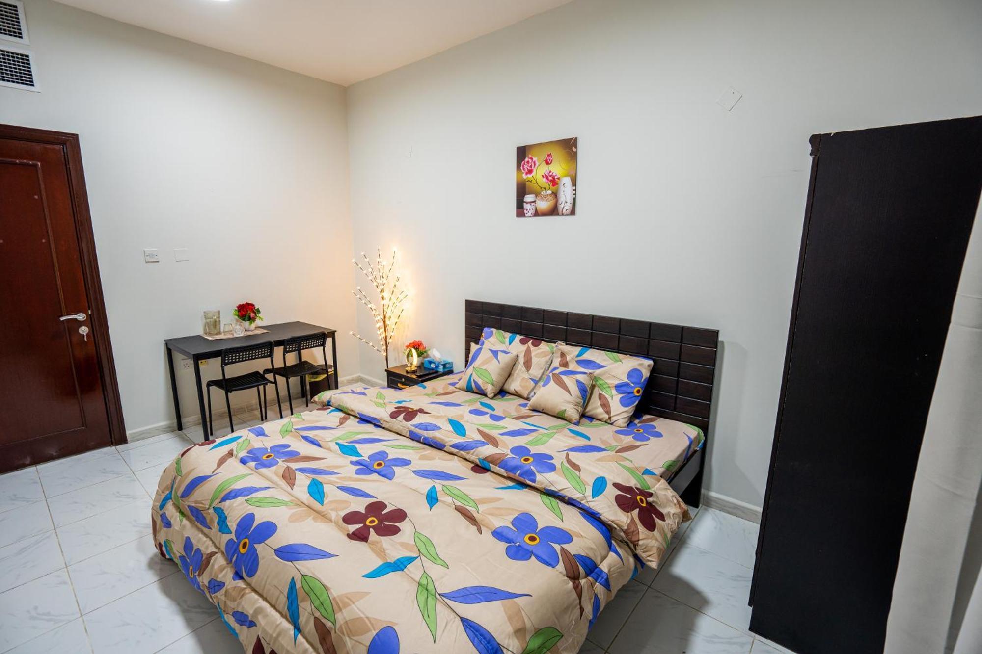 Tourist Peaceful Family Me11apt Baith Al Jannah Llc * Abu Dhabi